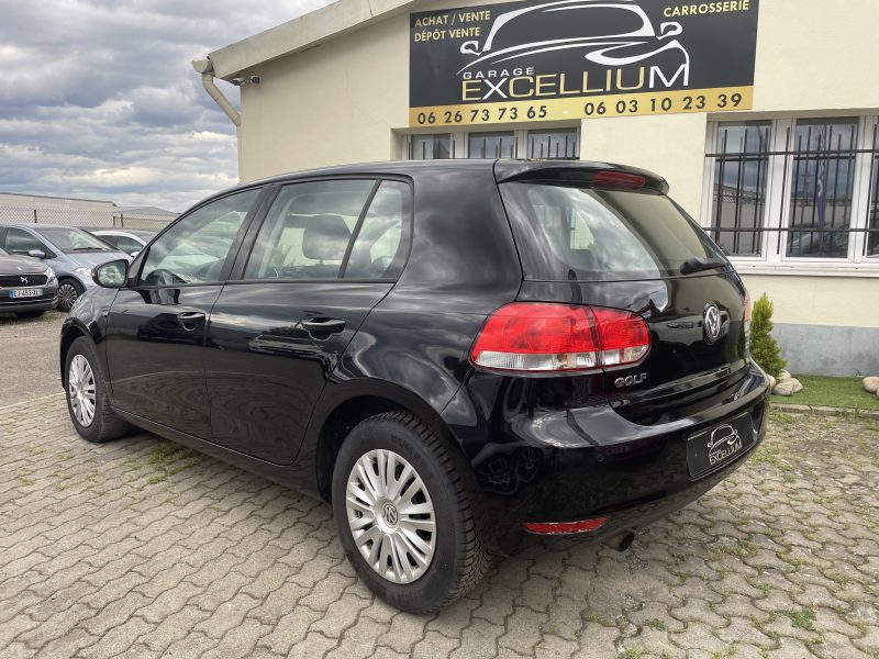 VOLKSWAGEN GOLF 2010