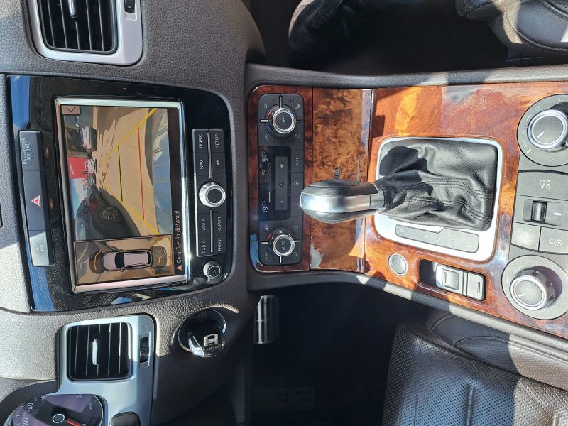 VOLKSWAGEN TOUAREG 2010