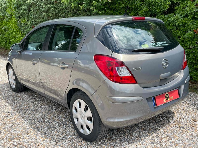 OPEL CORSA D 2012