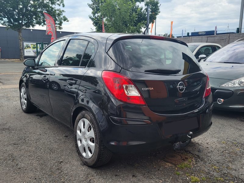 OPEL CORSA D 2010