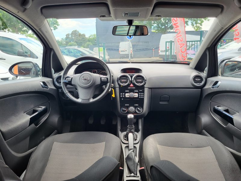 OPEL CORSA D 2010