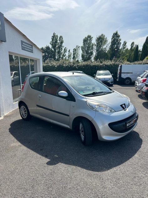 PEUGEOT 107 2008 1.0 VVti 68cv Moteur à chaine 