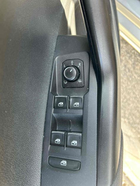 VOLKSWAGEN POLO CARAT TSI 115 DSG7