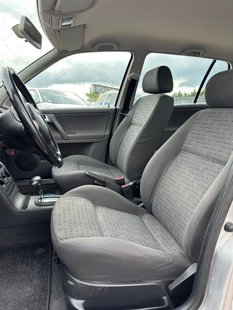 VOLKSWAGEN POLO 2000