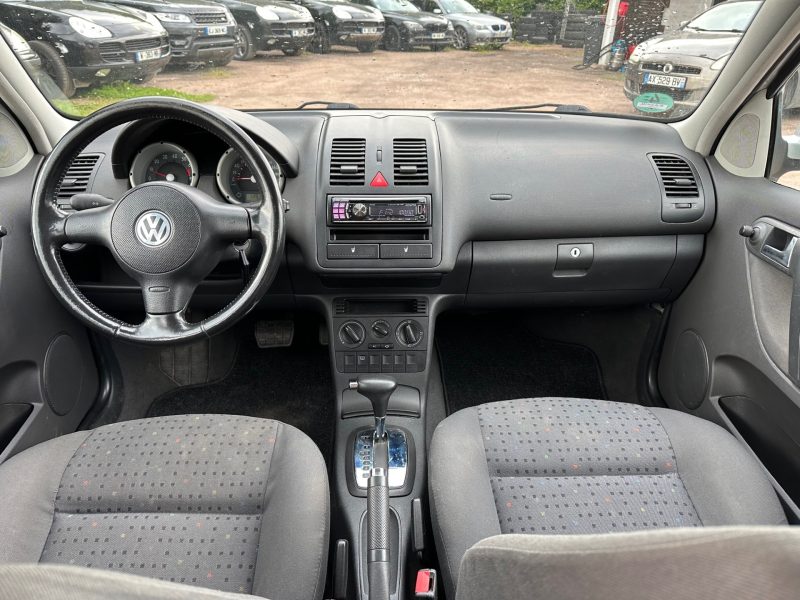 VOLKSWAGEN POLO 2000