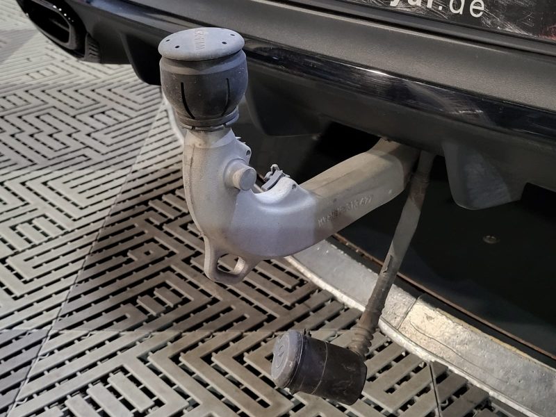 250e WHITE ART EDITION FULL OPTION