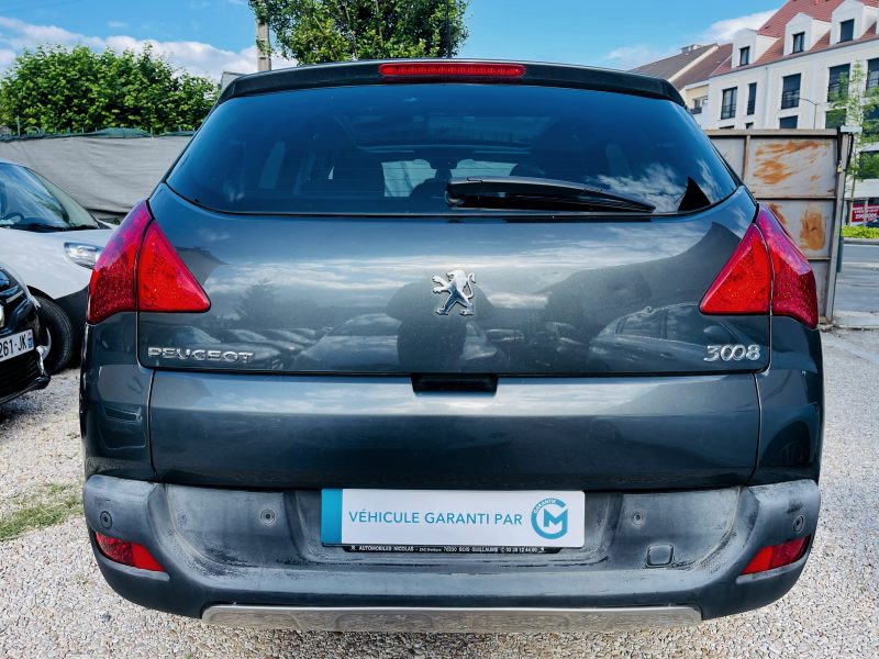 PEUGEOT 3008 Monospace 2013