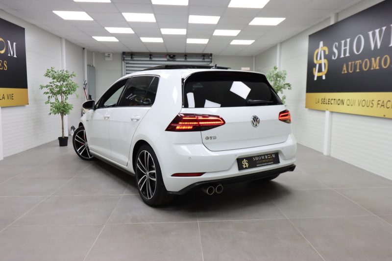 VOLKSWAGEN GOLF 2019