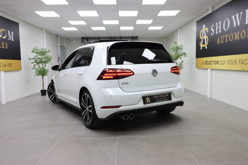 VOLKSWAGEN GOLF 2019