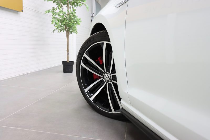 VOLKSWAGEN GOLF 2019