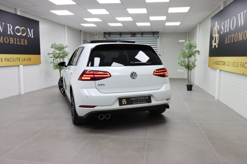 VOLKSWAGEN GOLF 2019