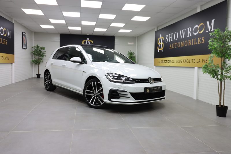 VOLKSWAGEN GOLF 2019
