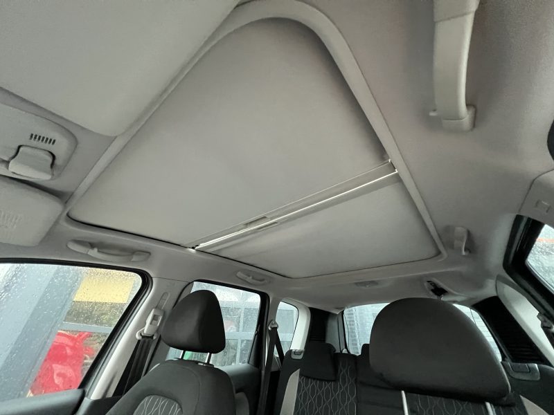 CITROEN C3 PICASSO 1.4 VTI 95 Cv TOIT PANORAMIQUE BLUETOOTH REGULATEUR CRIT AIR 1 - GARANTIE 1 AN