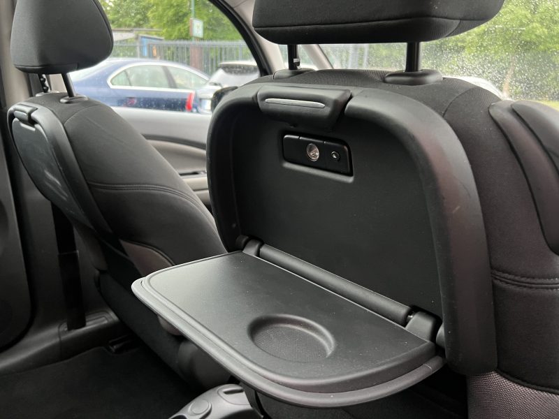 CITROEN C3 PICASSO 1.4 VTI 95 Cv TOIT PANORAMIQUE BLUETOOTH REGULATEUR CRIT AIR 1 - GARANTIE 1 AN