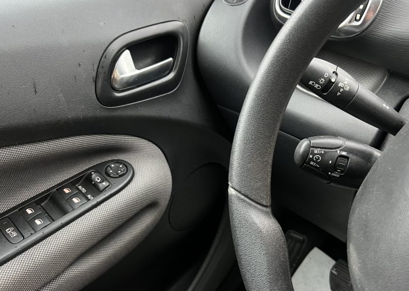 CITROEN C3 PICASSO 1.4 VTI 95 Cv TOIT PANORAMIQUE BLUETOOTH REGULATEUR CRIT AIR 1 - GARANTIE 1 AN