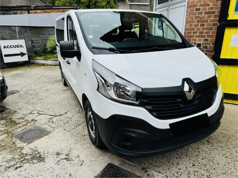 RENAULT TRAFIC III 2015