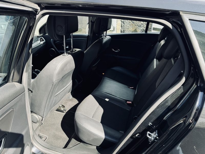 RENAULT MEGANE III ESTATE 2010