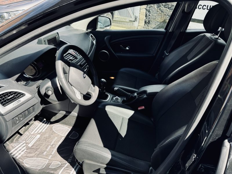 RENAULT MEGANE III ESTATE 2010