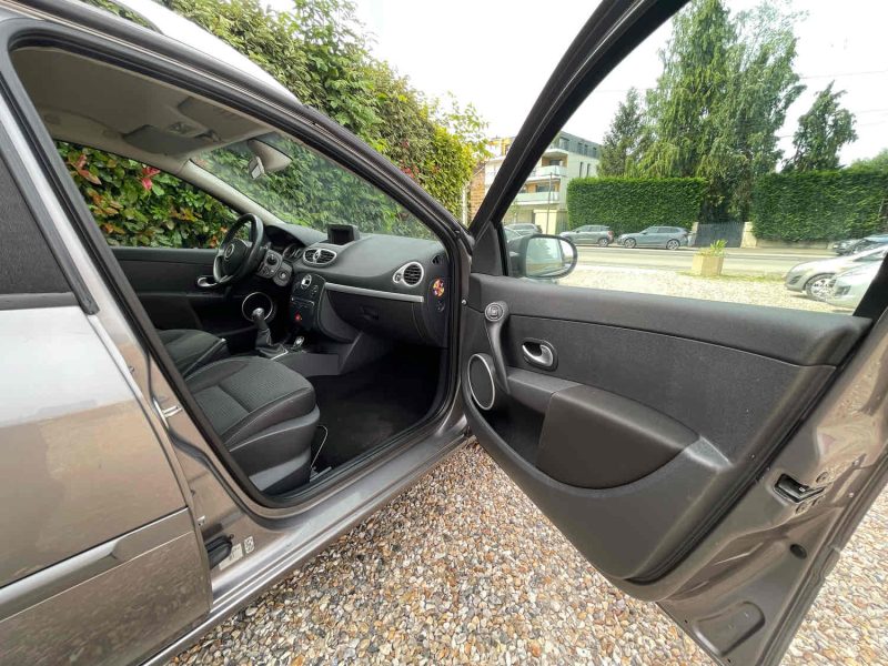 RENAULT CLIO III Grandtour 2010 1.2 16V  101cv