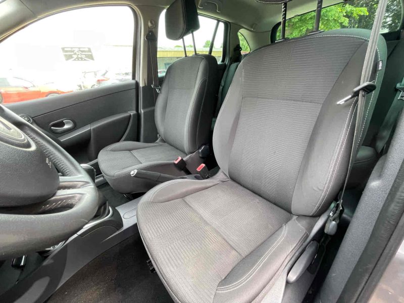 RENAULT CLIO III Grandtour 2010 1.2 16V  101cv