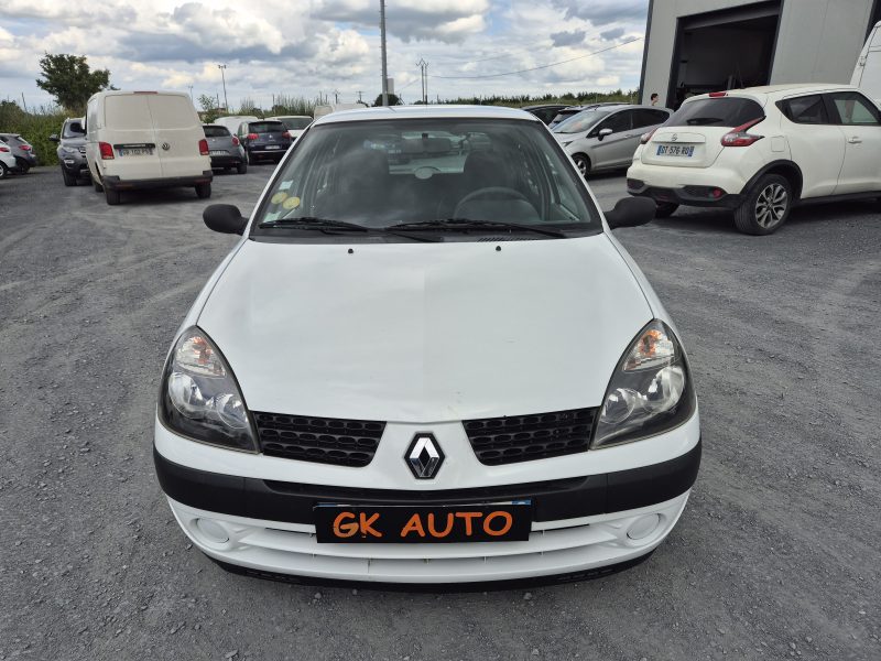 RENAULT CLIO 1.2 75cv confort authentique 