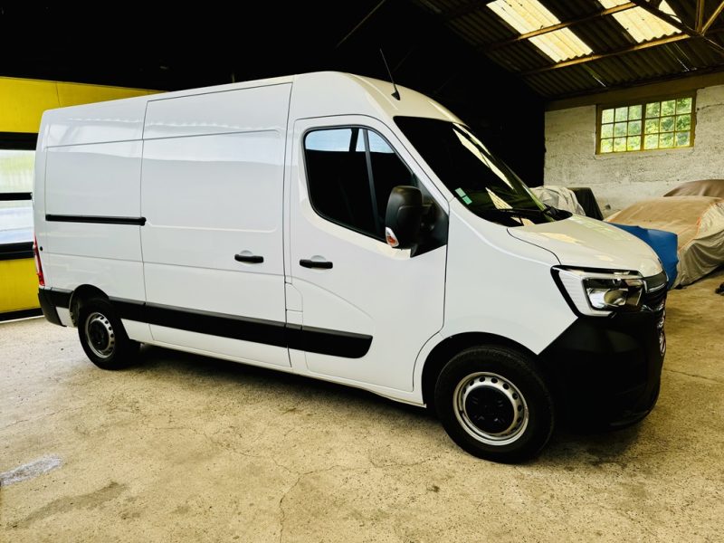 RENAULT MASTER III Fourgon 2022