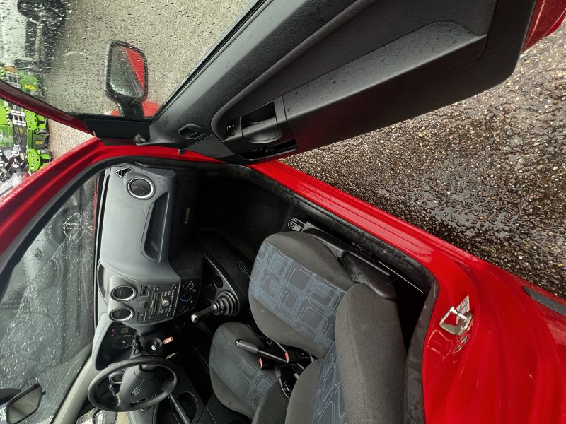 FORD FIESTA   1.25 16V 75 CV FAIBLE KILOMETRAGE 