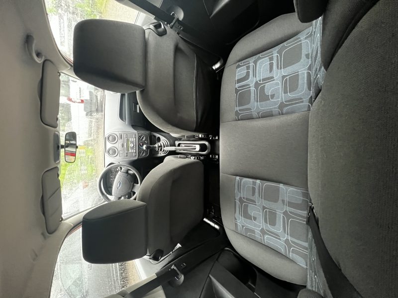 FORD FIESTA   1.25 16V 75 CV FAIBLE KILOMETRAGE 