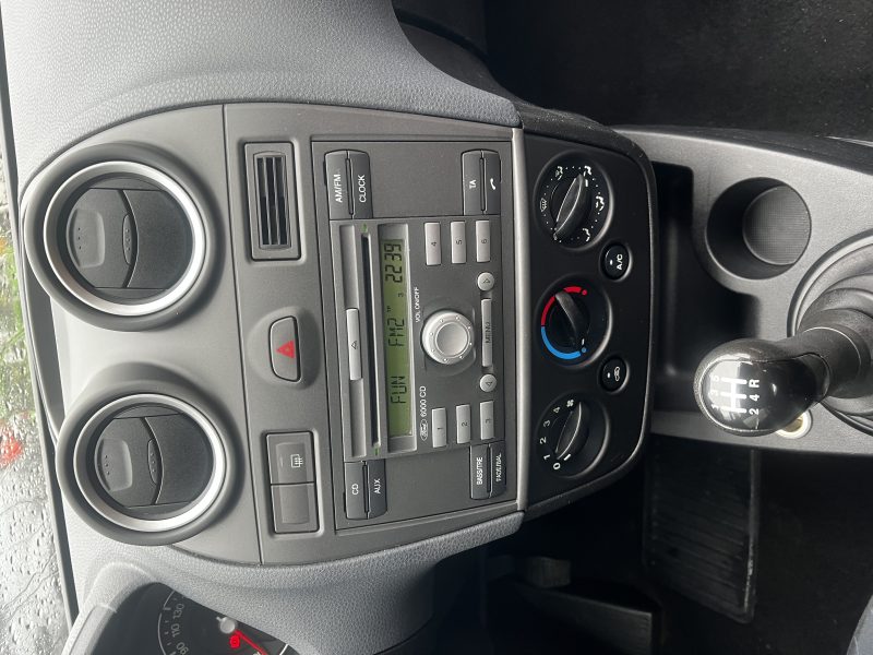 FORD FIESTA   1.25 16V 75 CV FAIBLE KILOMETRAGE 