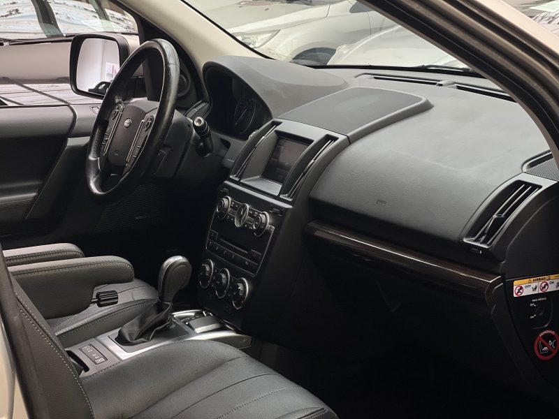 LAND ROVER FREELANDER 2.2 SD4 190CH HSE 4X4