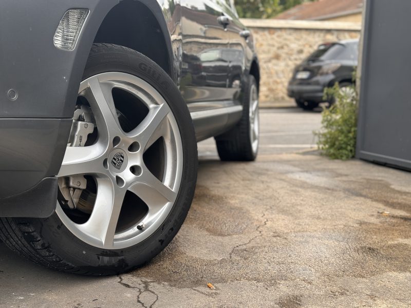 PORSCHE CAYENNE S V8 BOITE AUTOMATIQUE PAYER EN 4X
