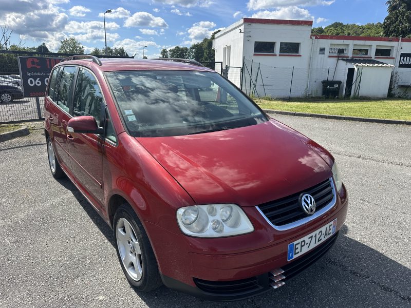 VOLKSWAGEN TOURAN 2003