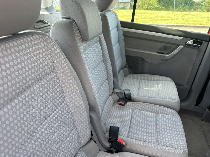 VOLKSWAGEN TOURAN 2003