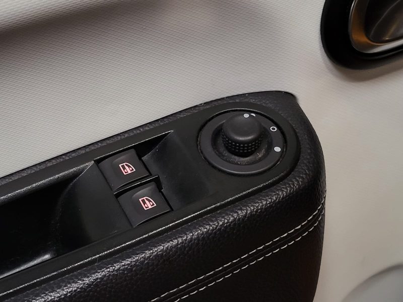  0.9 TCe 95 ch / INTENS 