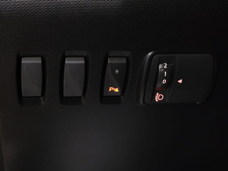  0.9 TCe 95 ch / INTENS 