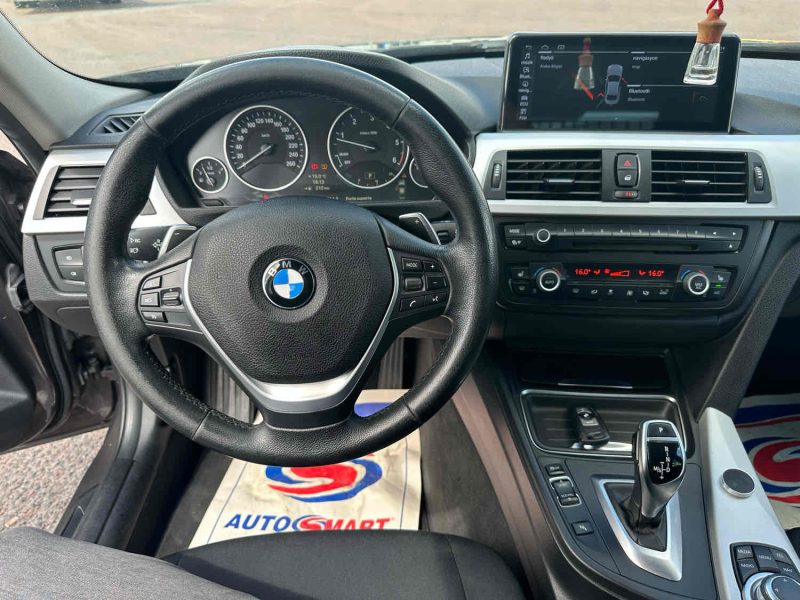 BMW SERIE 3 F30 320D BVA8 184CH Carplay