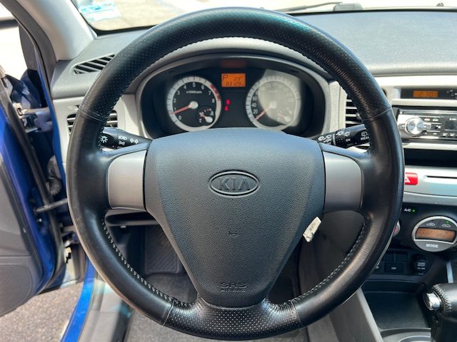 KIA RIO 1,4L AUTOMATIQUE 5 PORTES 