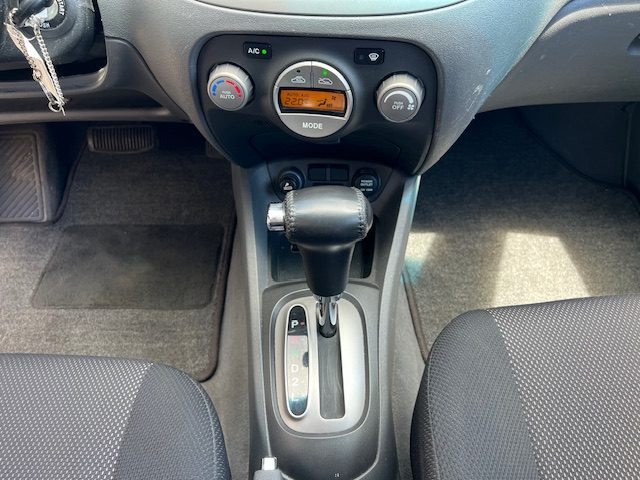 KIA RIO 1,4L AUTOMATIQUE 5 PORTES 