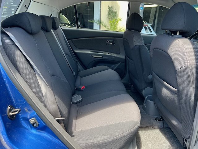 KIA RIO 1,4L AUTOMATIQUE 5 PORTES 