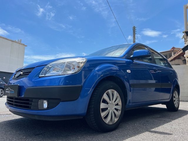 KIA RIO 1,4L AUTOMATIQUE 5 PORTES 