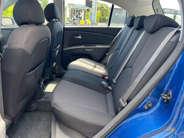 KIA RIO 1,4L AUTOMATIQUE 5 PORTES 