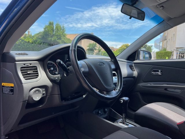 KIA RIO 1,4L AUTOMATIQUE 5 PORTES 
