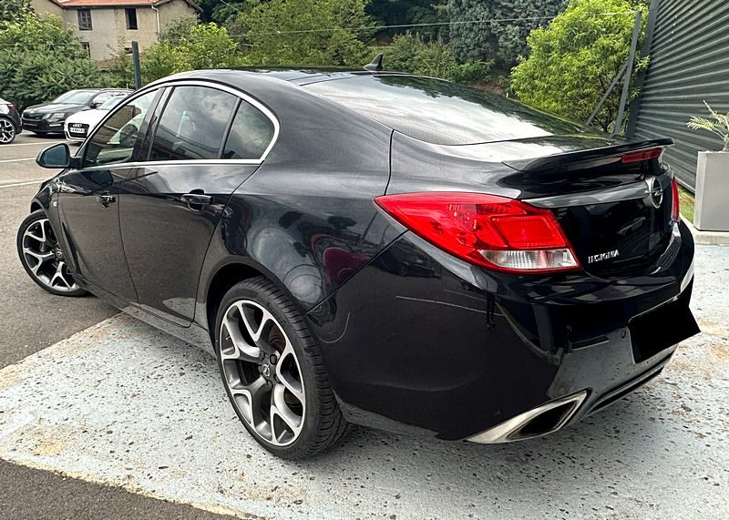 OPEL INSIGNIA 2.8 V6 325 Turbo OPC 4x4