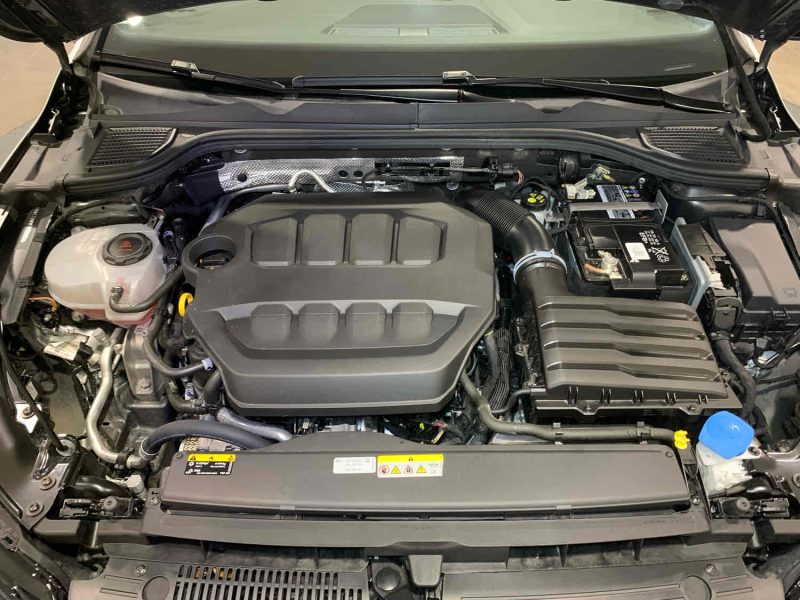 VW GOLF VIII 2022 300CH ORIGINE FRANCE 