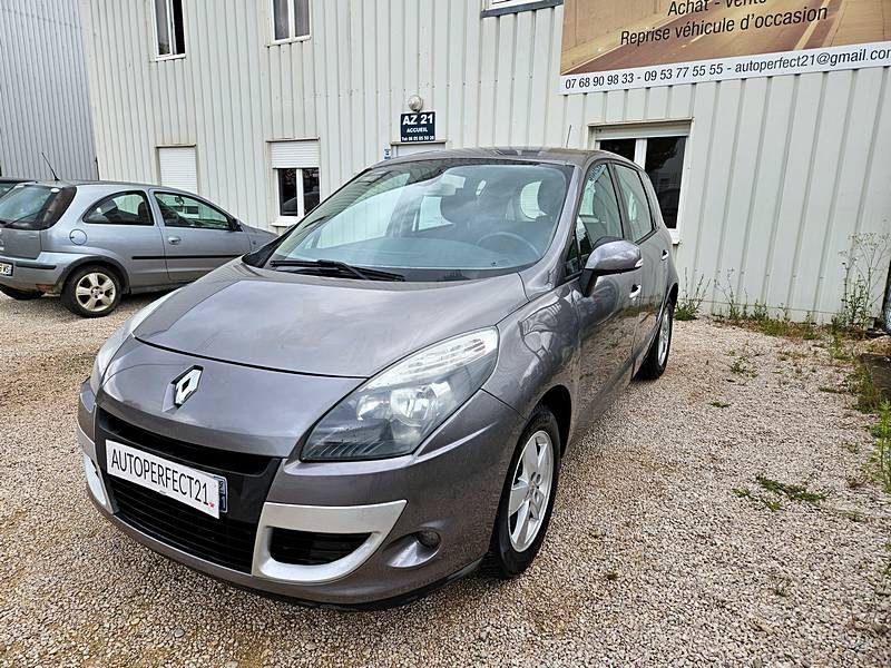 RENAULT SCENIC III 2010