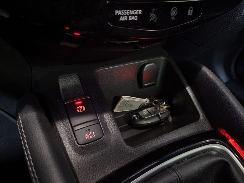 NISSAN QASHQAI 1.3 DIG-T 140cv N-CONNECTA / 1ÈRE MAIN+FULL ENTRETIEN NISSAN+CAMÉRA 360°+CARPLAY+TOIT