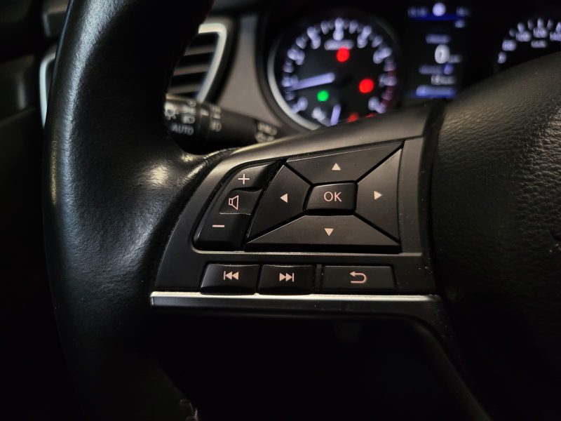 NISSAN QASHQAI 1.3 DIG-T 140cv N-CONNECTA / 1ÈRE MAIN+FULL ENTRETIEN NISSAN+CAMÉRA 360°+CARPLAY+TOIT