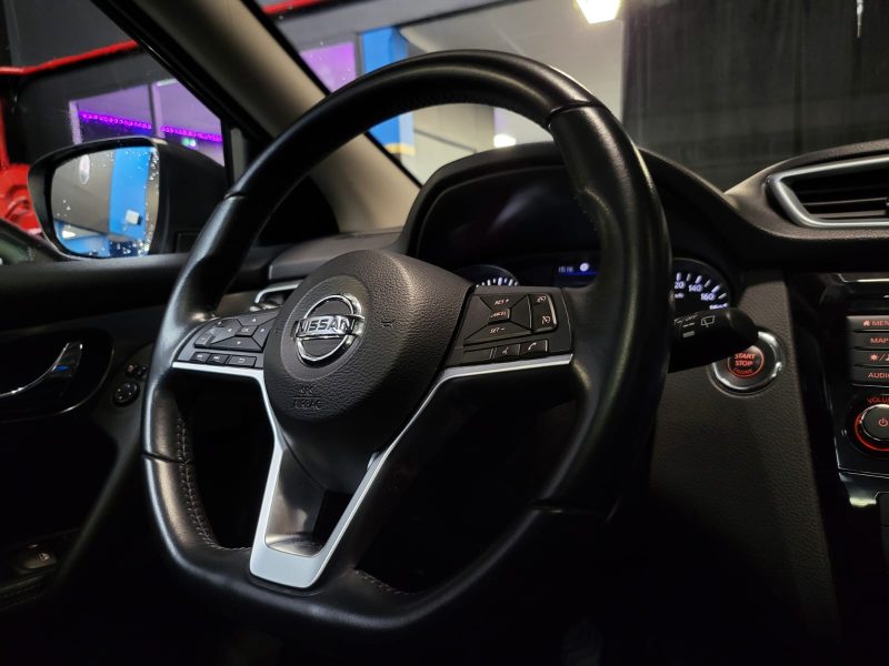 NISSAN QASHQAI 1.3 DIG-T 140cv N-CONNECTA / 1ÈRE MAIN+FULL ENTRETIEN NISSAN+CAMÉRA 360°+CARPLAY+TOIT