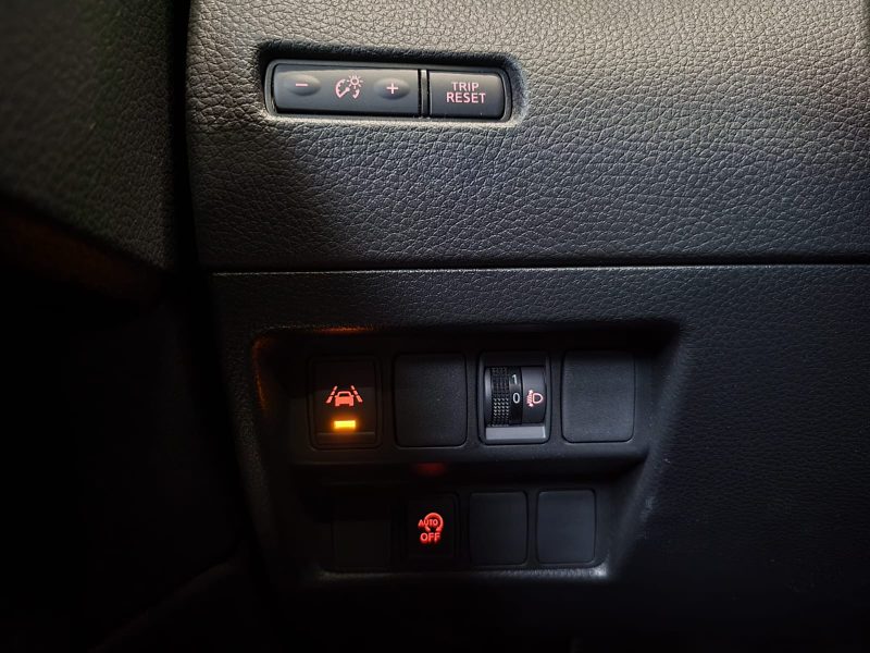 NISSAN QASHQAI 1.3 DIG-T 140cv N-CONNECTA / 1ÈRE MAIN+FULL ENTRETIEN NISSAN+CAMÉRA 360°+CARPLAY+TOIT