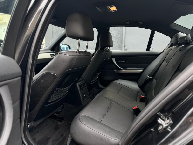 BMW SERIE 3 320 D PACK M BOITE AUTOMATIQUE PAYER EN 4X